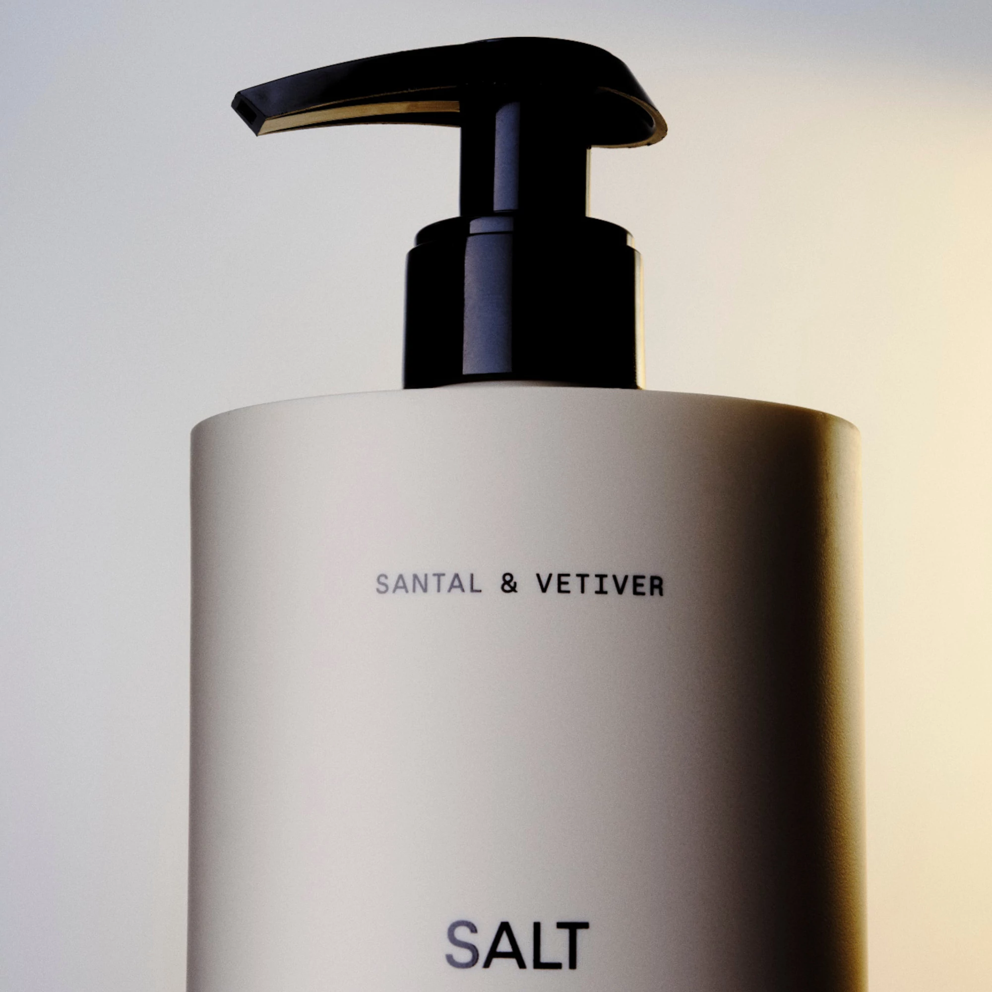 Salt & Stone Szantálfa & vetiver deluxe testápoló duo